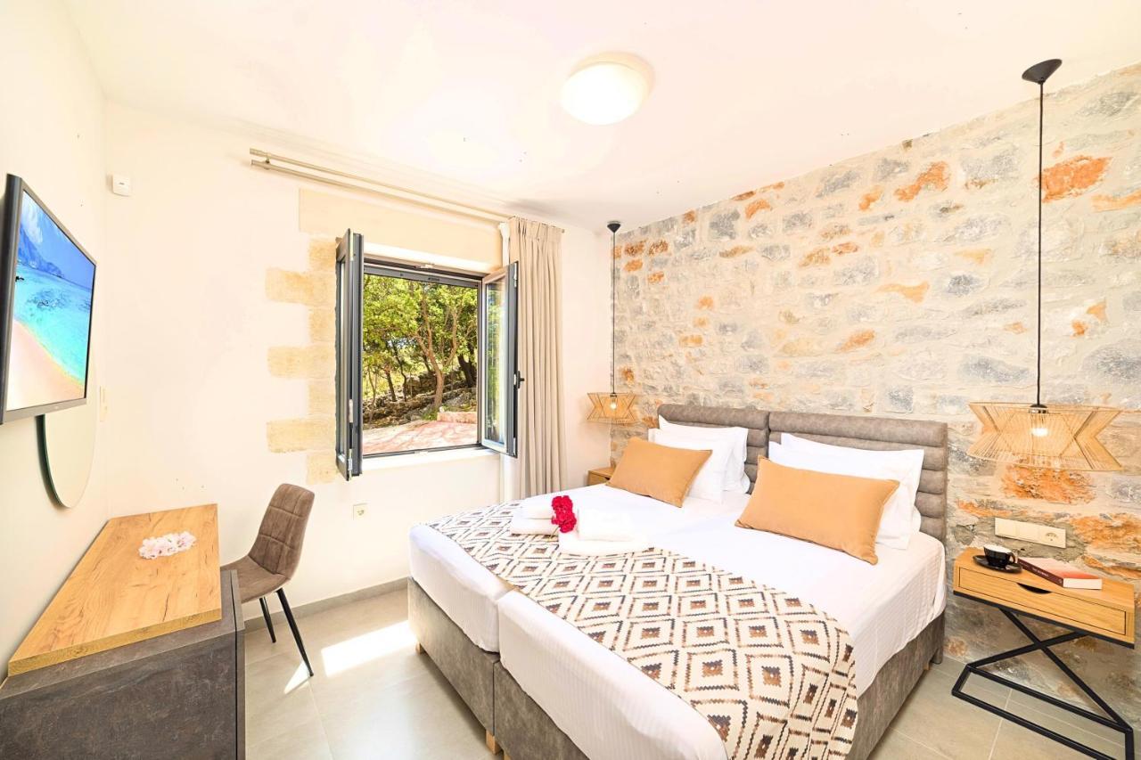 Villa Vardis Heated Pool Vryses Екстер'єр фото